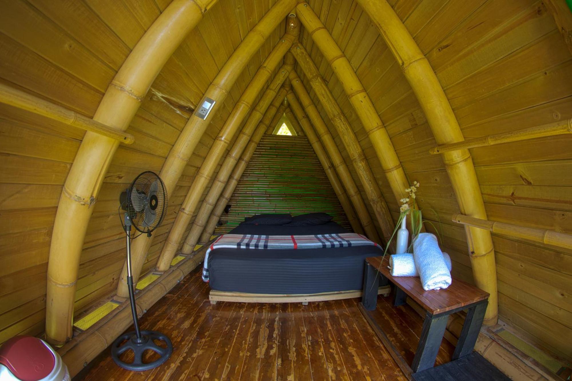 La Perla Negra - Black Pearl Eco Hostel San Rafael  Ngoại thất bức ảnh